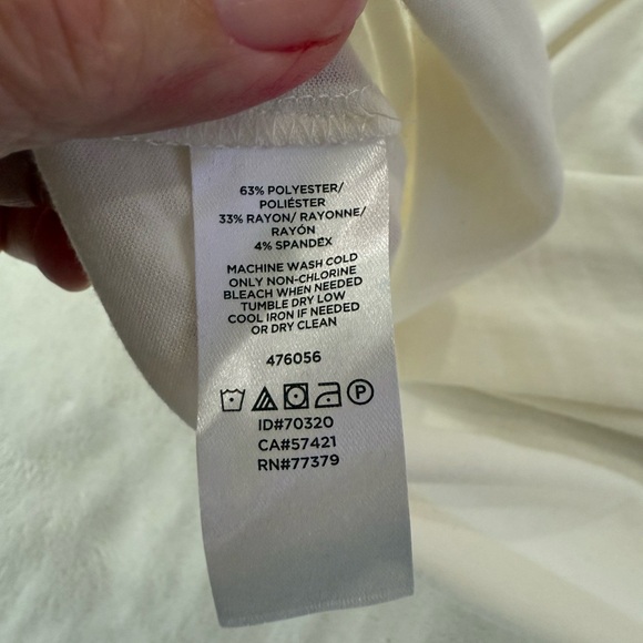 Ann Taylor Womens Large Ivory LS Ruffle Neckline Top Blouse Rayon Cotton L E56 - Picture 5 of 5